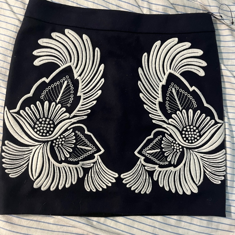 Stunning luxury designer skirt